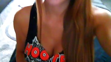 Hot hot milfy mom flashing pussy on live webcam  - 6cam.biz