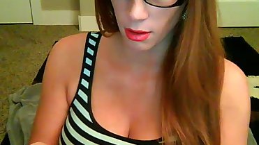 find6.xyz slut hot milfy mom flashing ass on live webcam