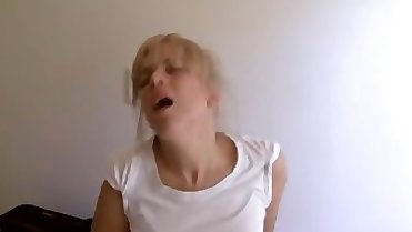 Female Faces at the Moment of Orgasm 4